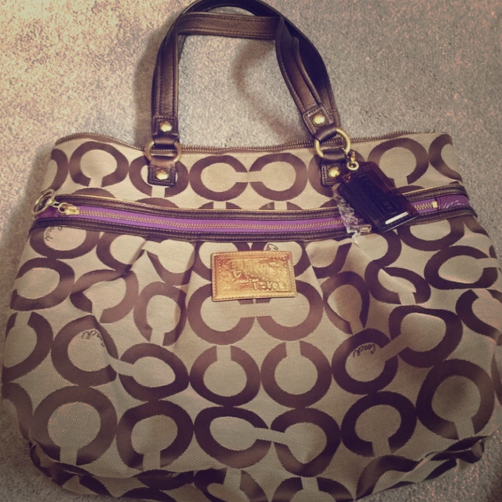 AUTHENTIC Coach handbag